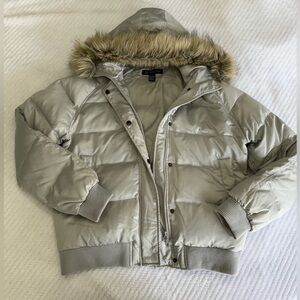 I.N.C. International Concepts 80% Down Blend Platinum Hooded Ski Parka J…